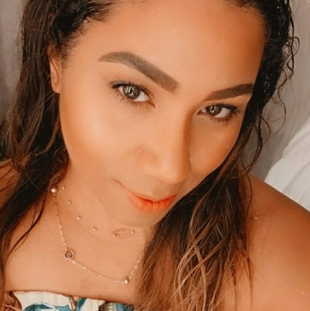 Meet your Posher, Felica